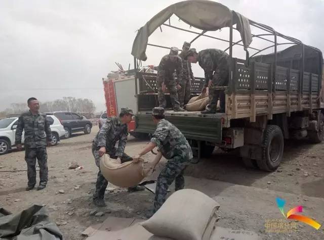 55级地震 喀什各界全力以赴抗震救灾pg试玩塔什库尔干塔吉克自治县发生(图6) 55级地震 喀什各界全力以赴抗震救灾pg试玩塔什库尔干塔吉克自治县发生(图6)